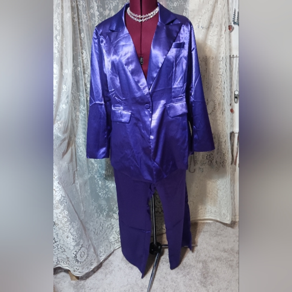 Pluswear Purple satin suit NWTS Sz XL. Waist 38"